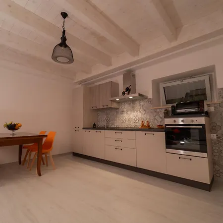 La Di Giovina By Yucca Apartment